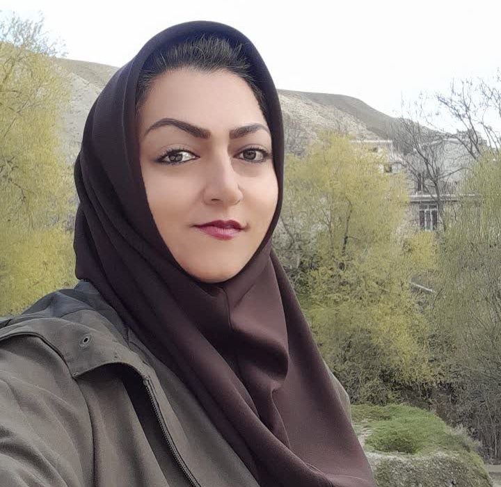 اثری از محبوبه صادقی از شاعران انتشارات حوزه مشق