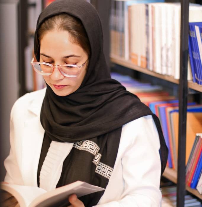 اثری از طاهره نجفی زاده از نویسندگان انتشارات حوزه مشق