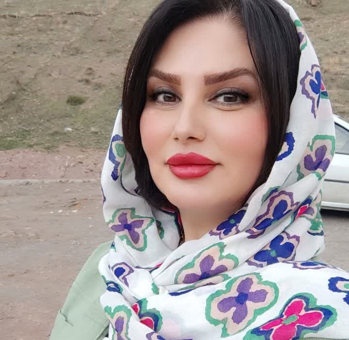 اثری از رویا ابراهیمی از شاعران انتشارات حوزه مشق