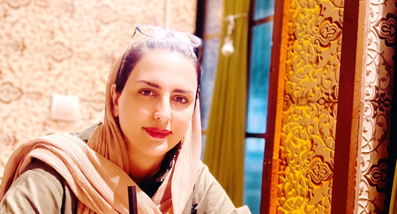 اثری از مژگان داور پناه از شاعران انتشارات حوزه مشق