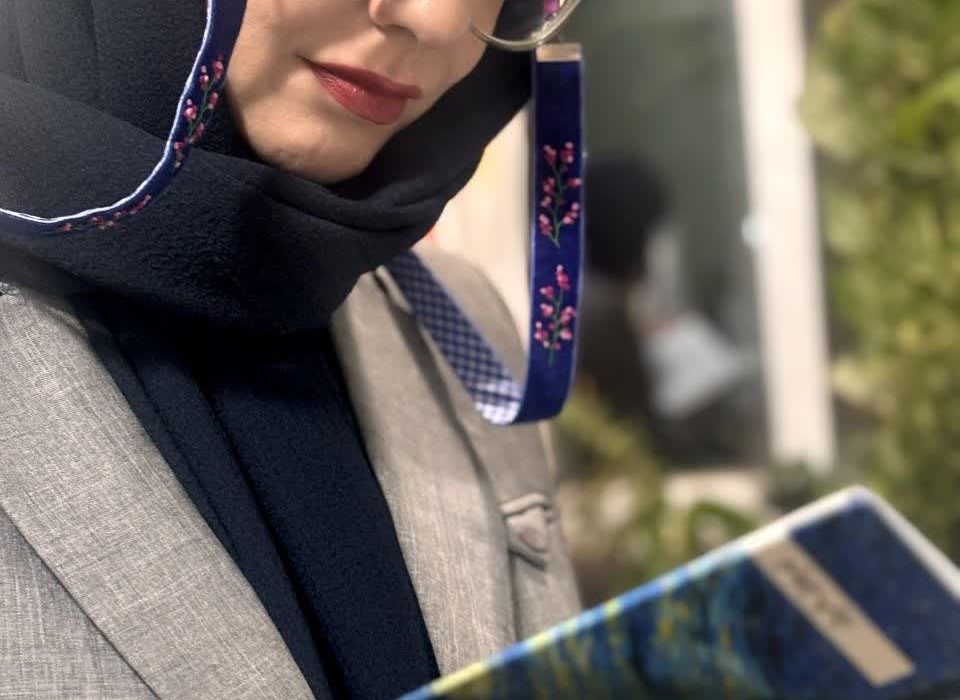 اثری از سمانه گواهی از شاعران انتشارات حوزه مشق