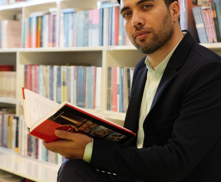 چاپ کتاب بدون دغدغه از شعر تا رساله دکتری؛ چرا هزاران نویسنده، انتشارات بین‌المللی حوزه مشق را انتخاب می‌کنند؟